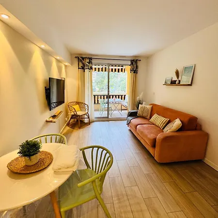 à 3 Minutes à Pied Saint-Raphaël